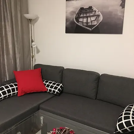 Hétvégi ház Lomavekarit